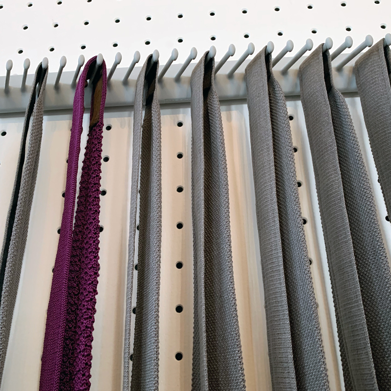 Takataka - fixed tie rack - 25 hooks - grey 3